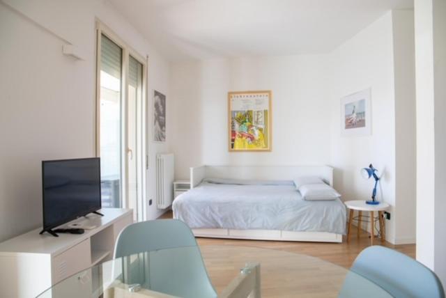 Grande Monolocale Con Parcheggio Interrato Incluso Apartment Genoa Exterior photo